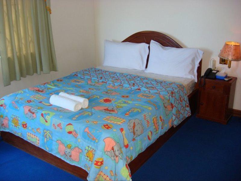 Crystal Hotel Sihanoukville Exterior photo